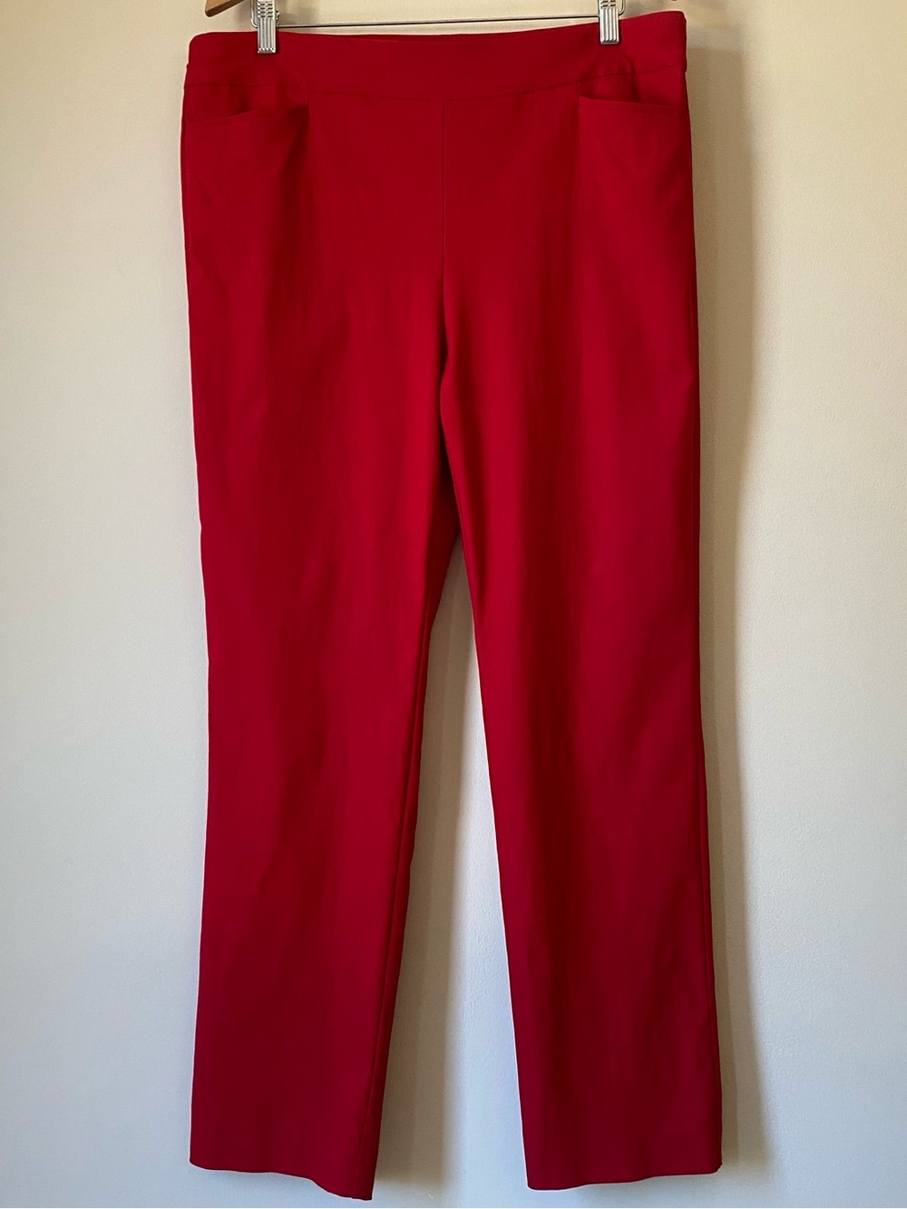 Chico’s Brigitte Slim Pull On Pants Size 2.5 US 14 Cherry Red Stretch